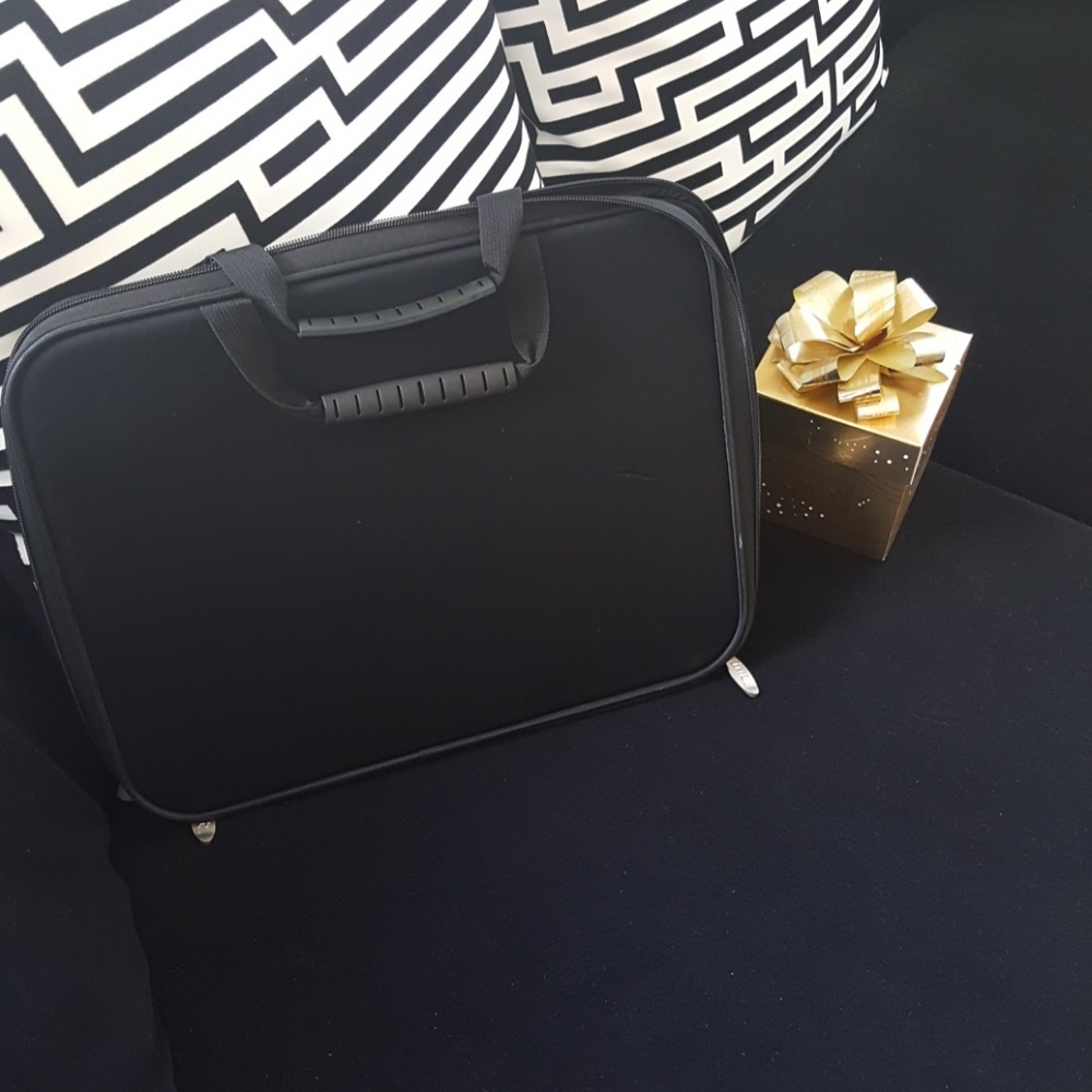 15 in. laptop Bag